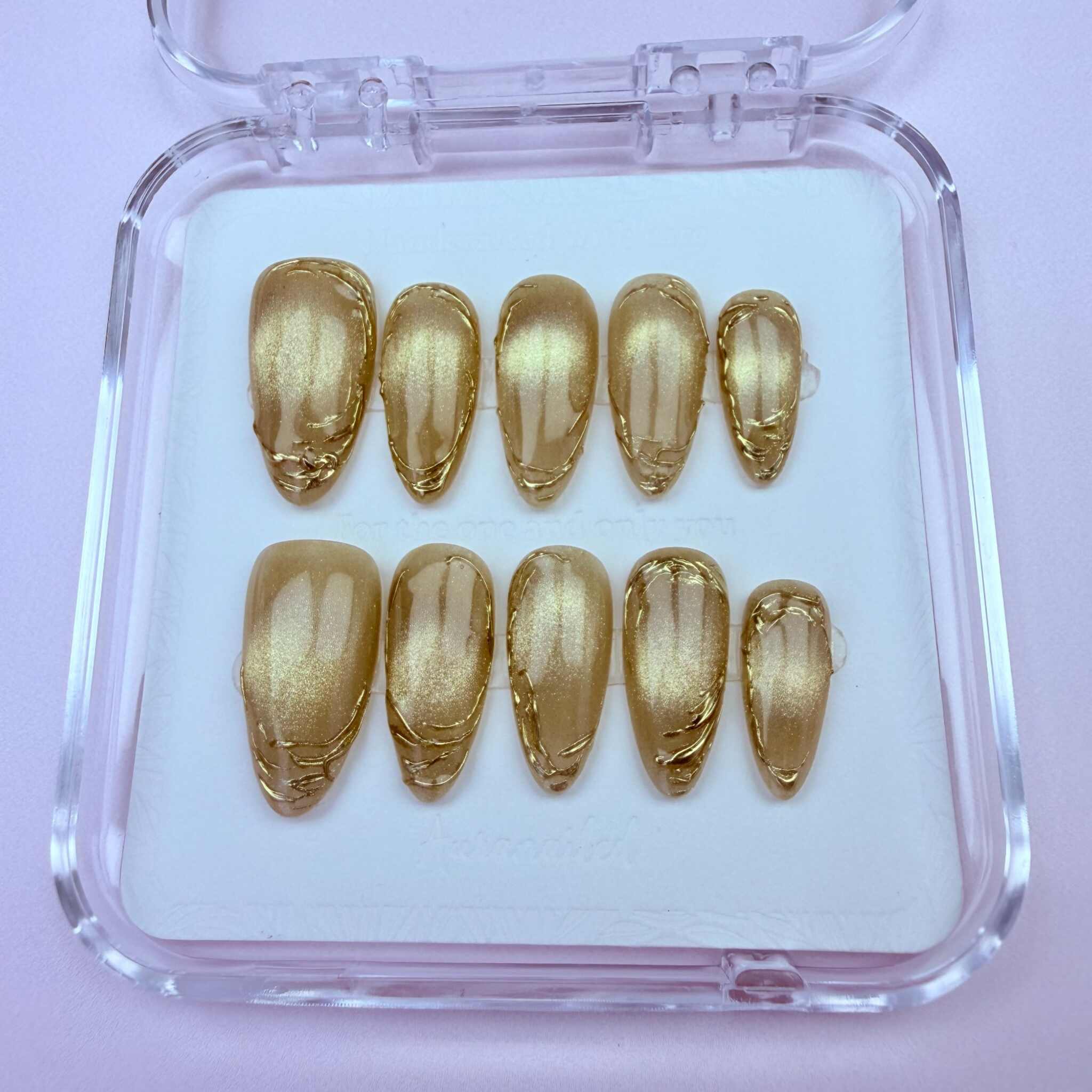 Golden Whisper - Champagne Cat Eye Nails – Auranailed